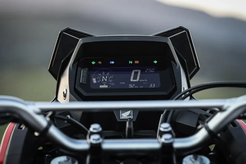 Painel digital LCD Blackout da Honda XRE300 Sahara 2027.