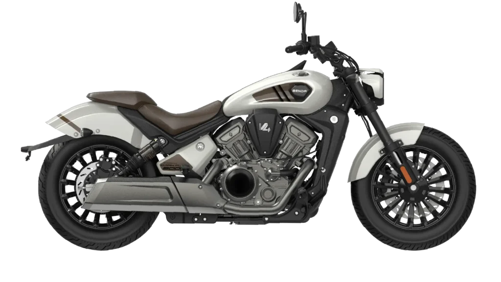Benda Dark Flag 500 Commander em vista lateral dianteira.