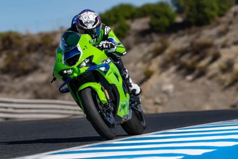 Kawasaki confirma preços da Ninja ZX-10R e da Z900RS 2027 no Brasil